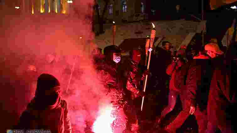 Понад 200 людей пройшли колоною центром Києва у річницю розгону студентів на Майдані