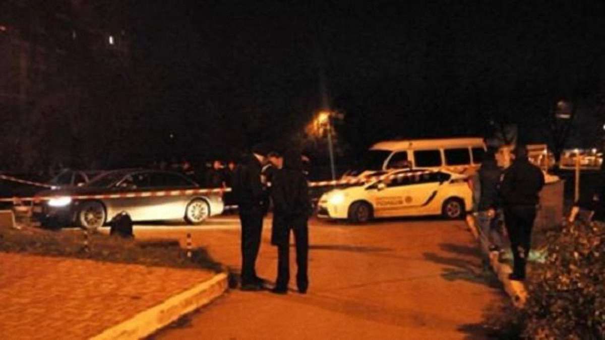 На Одещині п'яний чоловік вчинив стрілянину та взяв у заручники дружину і доньку