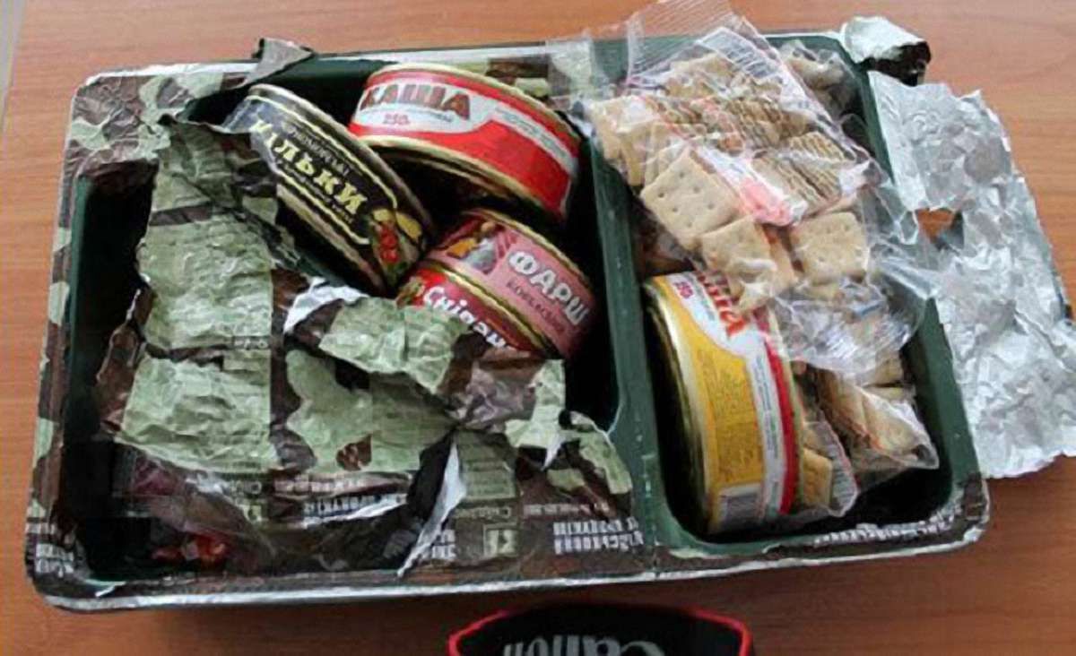 Міноборони хоче замінити у пайках для військових м'ясо на кефір
