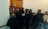 Приймальню мера Львова знову заблокували десятки чоловіків