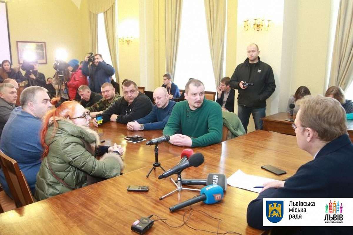 Приймальню міського голови Львова розблокували