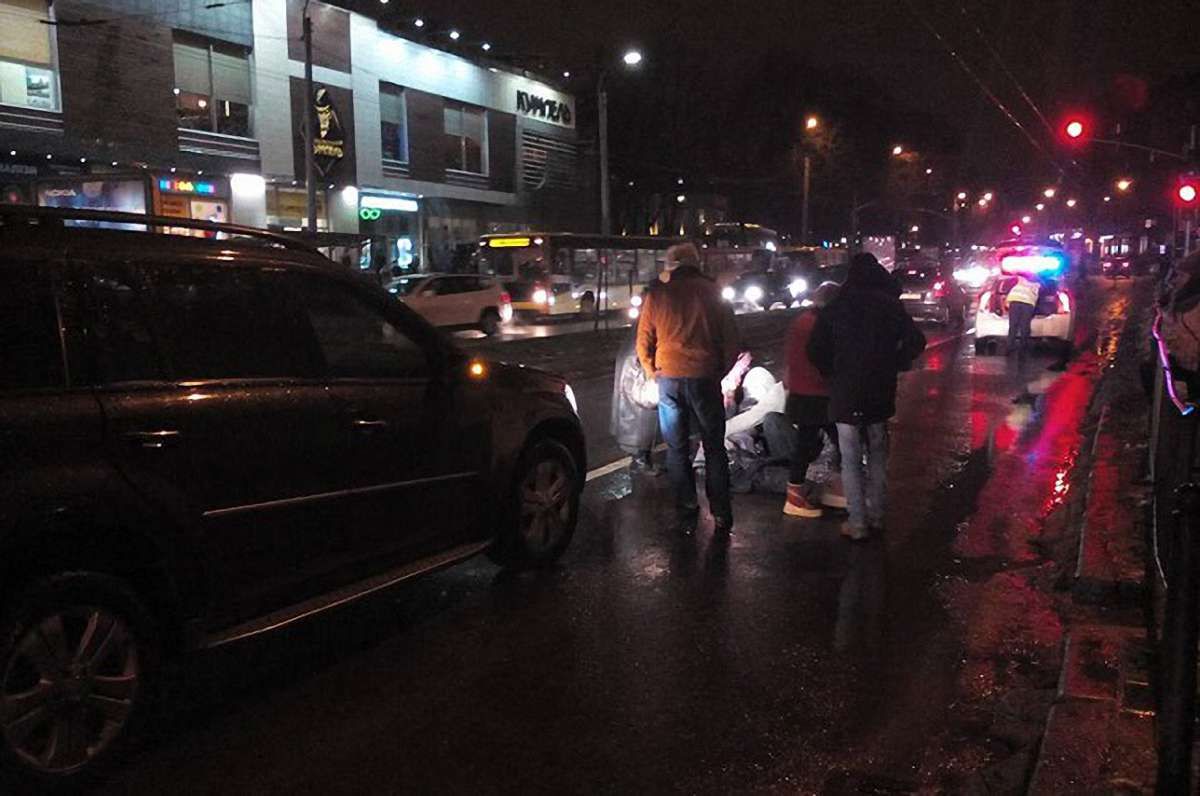 У центрі Львова на проспекті Чорновола збили пішохода