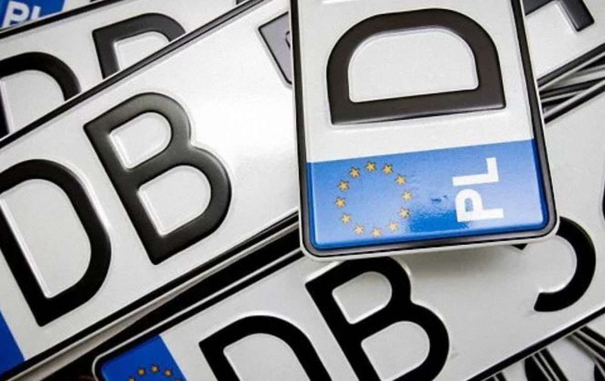 Власники автомобілів на єврономерах заплатили штрафів на ₴38 млн
