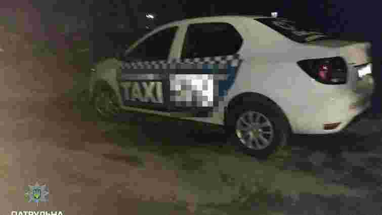У Львові патрульні вилучили посвідчення водія у п’яного таксиста