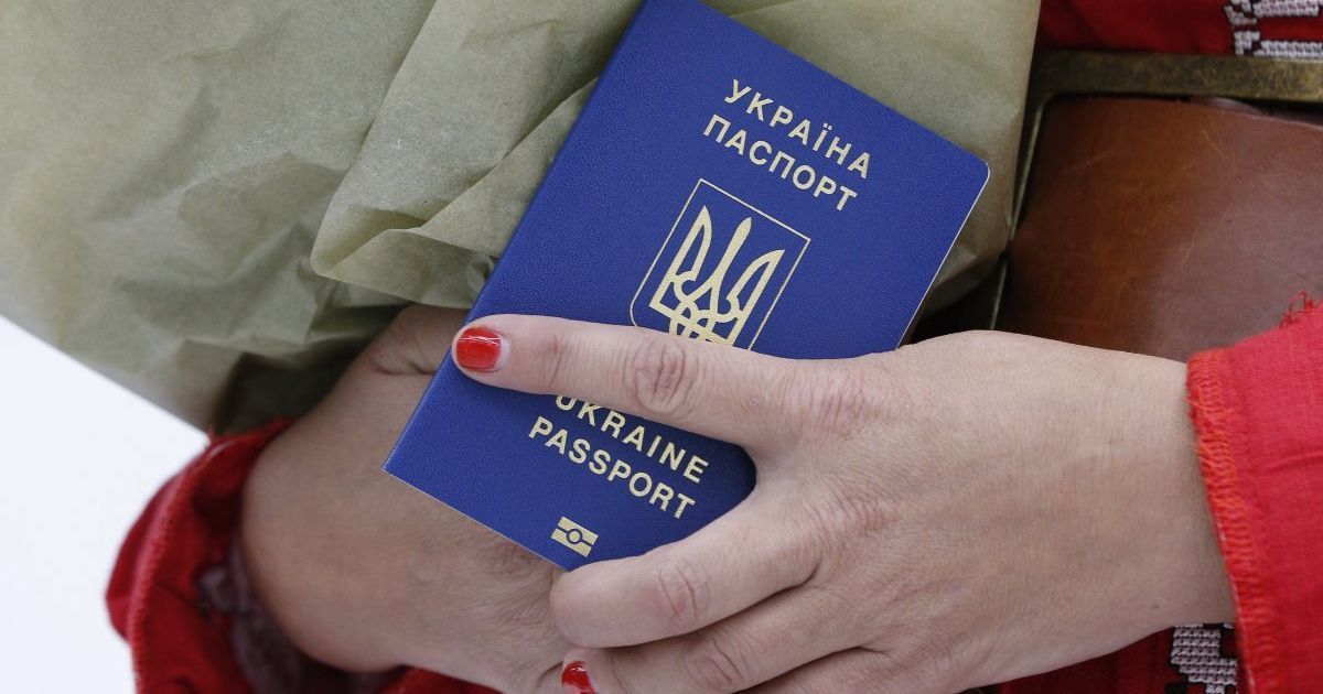 Напередодні Нового року українці отримають безвіз з ОАЕ