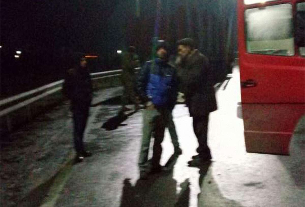 Внаслідок конфлікту у маршрутці біля Львова нетверезий чоловік ножем поранив пасажира