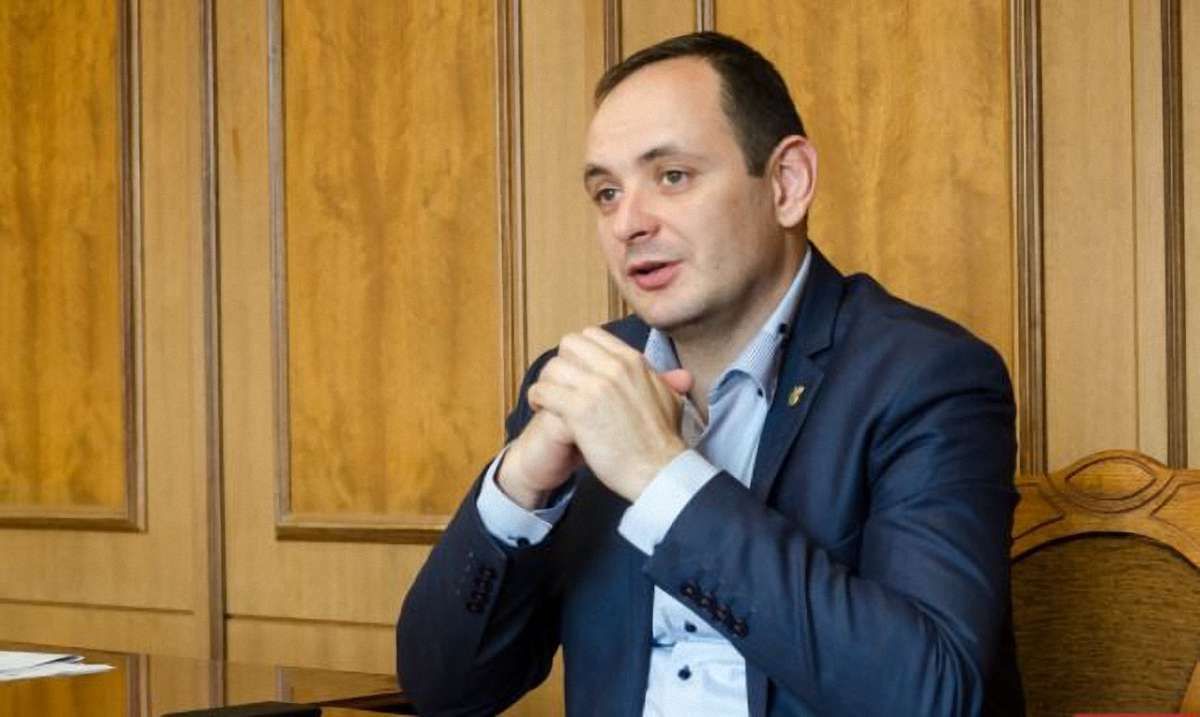 Міська рада Івано-Франківська вимагає заборонити пропаганду гомосексуалізму в Україні