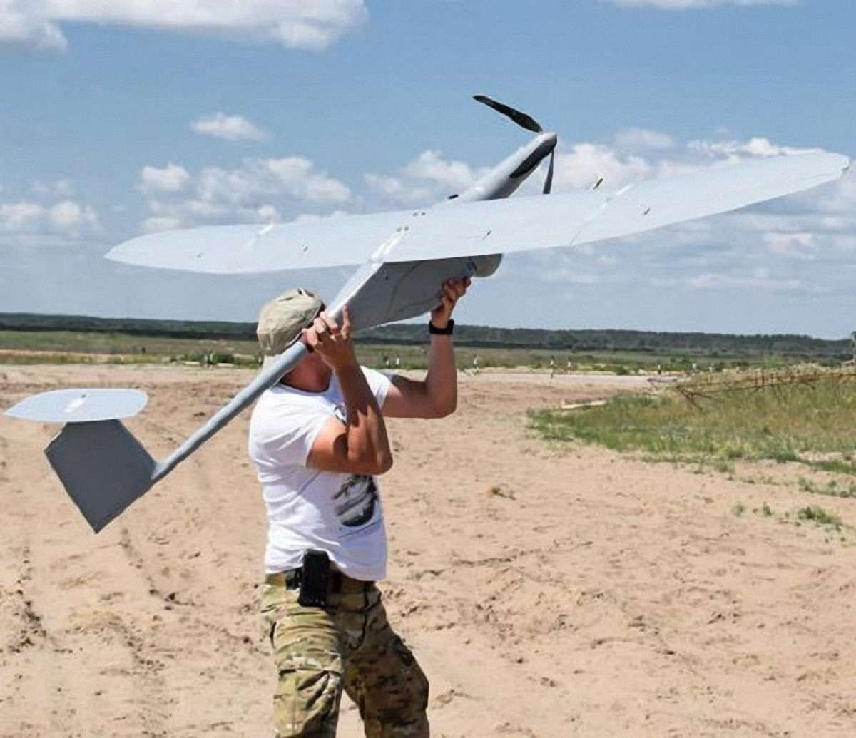 ЗСУ взяли на озброєння розвідувальний безпілотник Fly Eye