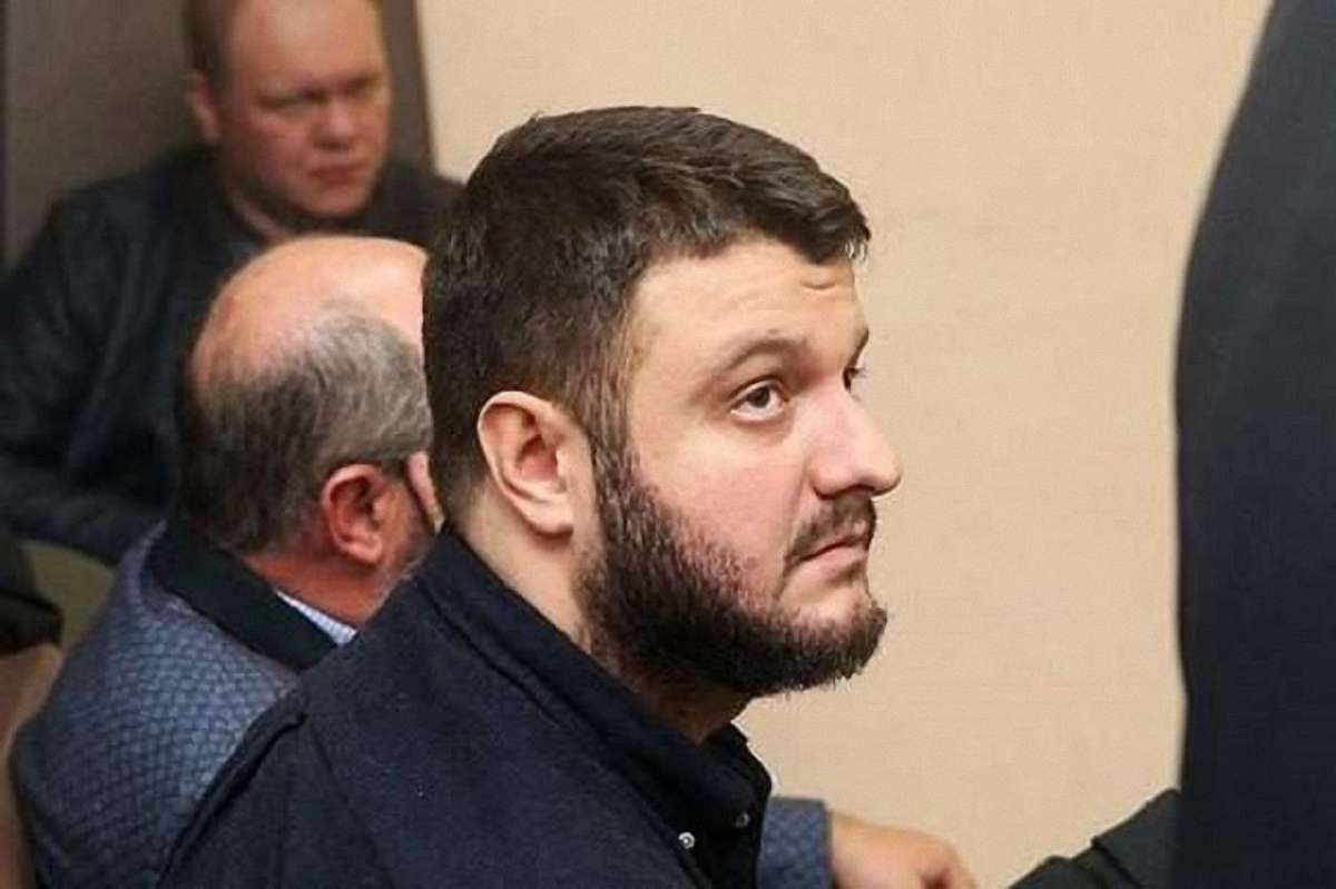 Суд повністю зняв арешт з майна сина Авакова