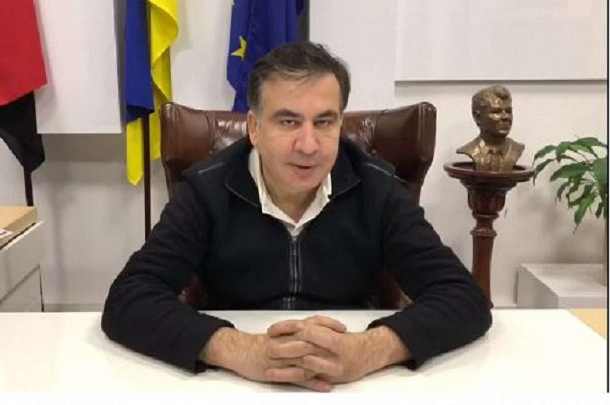 Саакашвілі закликав Порошенка піти у відставку
