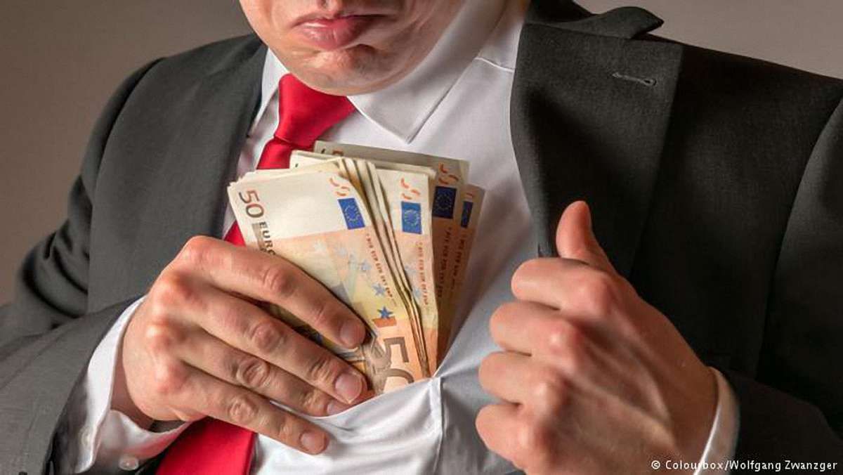 Більшість українців вважає боротьбу з корупцією в Україні провальною, - опитування