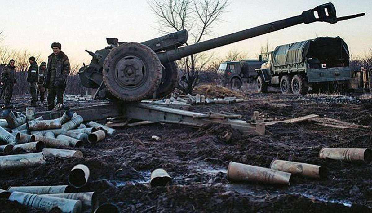 Розвідка виявила поблизу лінії зіткнення на Донбасі приховані арсенали військових РФ