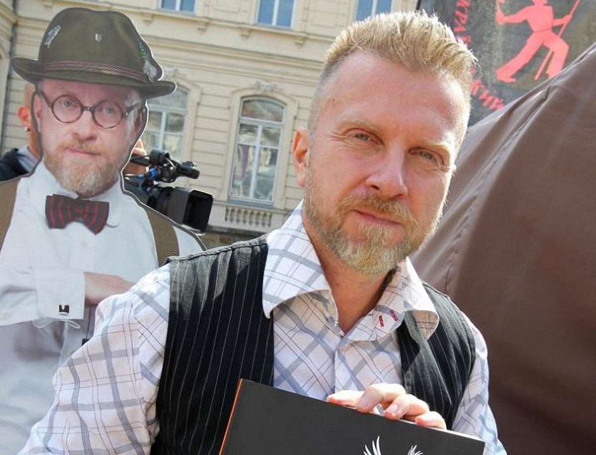 Артист Антін  Мухарський оголосив про закриття проекту «Орест Лютий»
