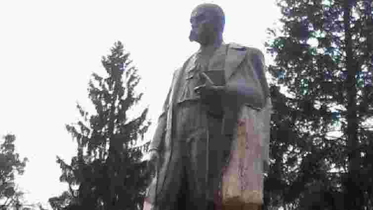 У Стрию крадії металу пошкодили бронзовий пам’ятник Тарасові Шевченку