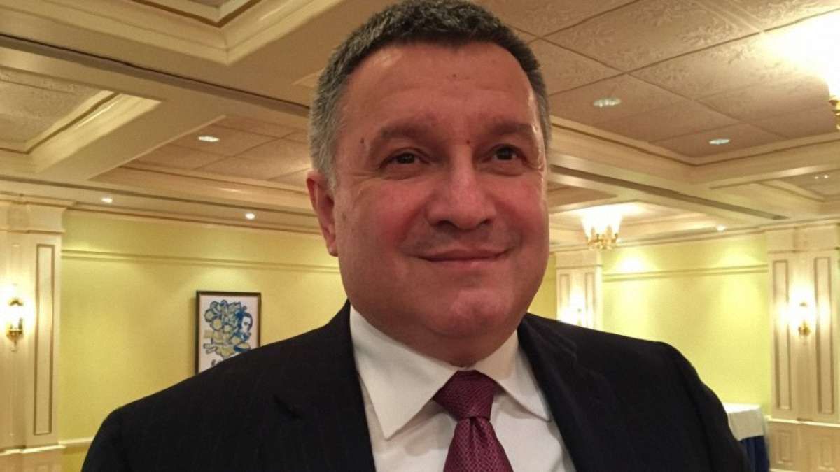 Голова МВС Арсен Аваков полетів у відпустку до Італії