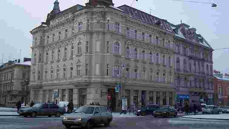 Дубневичі перетворять два житлові будинки в центрі Львова на готель