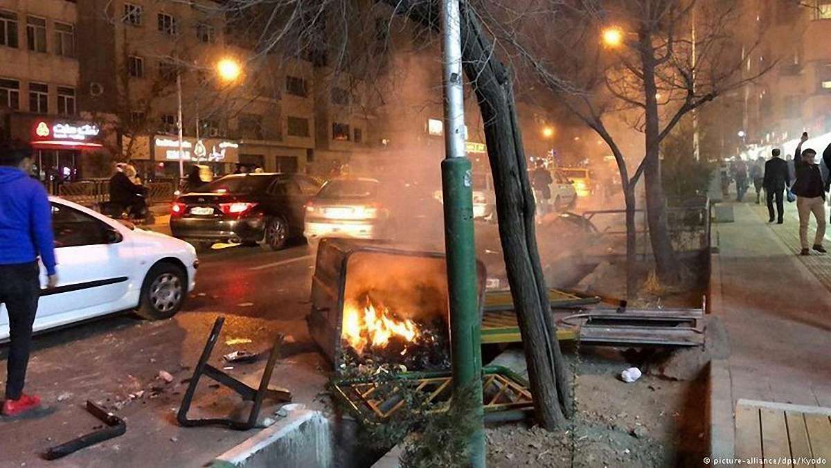 В Ірані затримали 200 антиурядових протестувальників