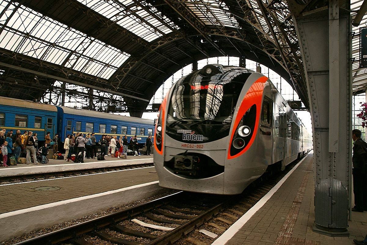 «Укрзалізниця» призначила 9 січня додатковий рейс Інтерсіті Київ-Львів-Київ 
