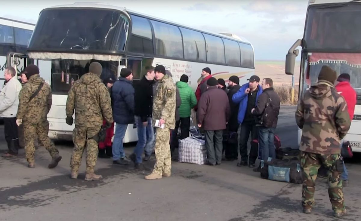 Звільнені з полону військовослужбовці пройдуть реабілітацію у військовому госпіталі в Києві