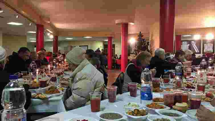 В УКУ влаштували Святвечір для 300 потребуючих львів'ян
