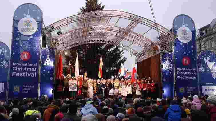 У Львові на Міжнародному різдвяному фестивалі колядують колективи із п’яти країн
