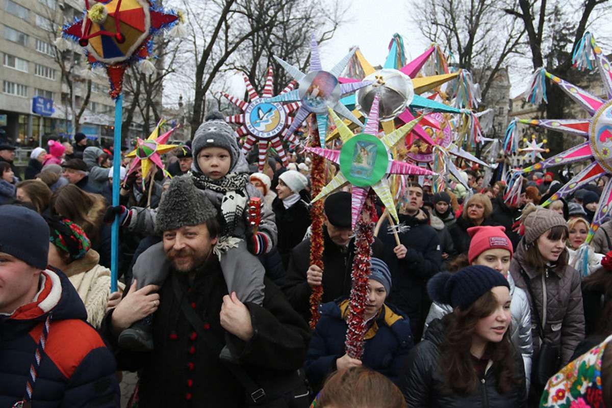 Центром Львова пройшла традиційна «Хода звіздарів»