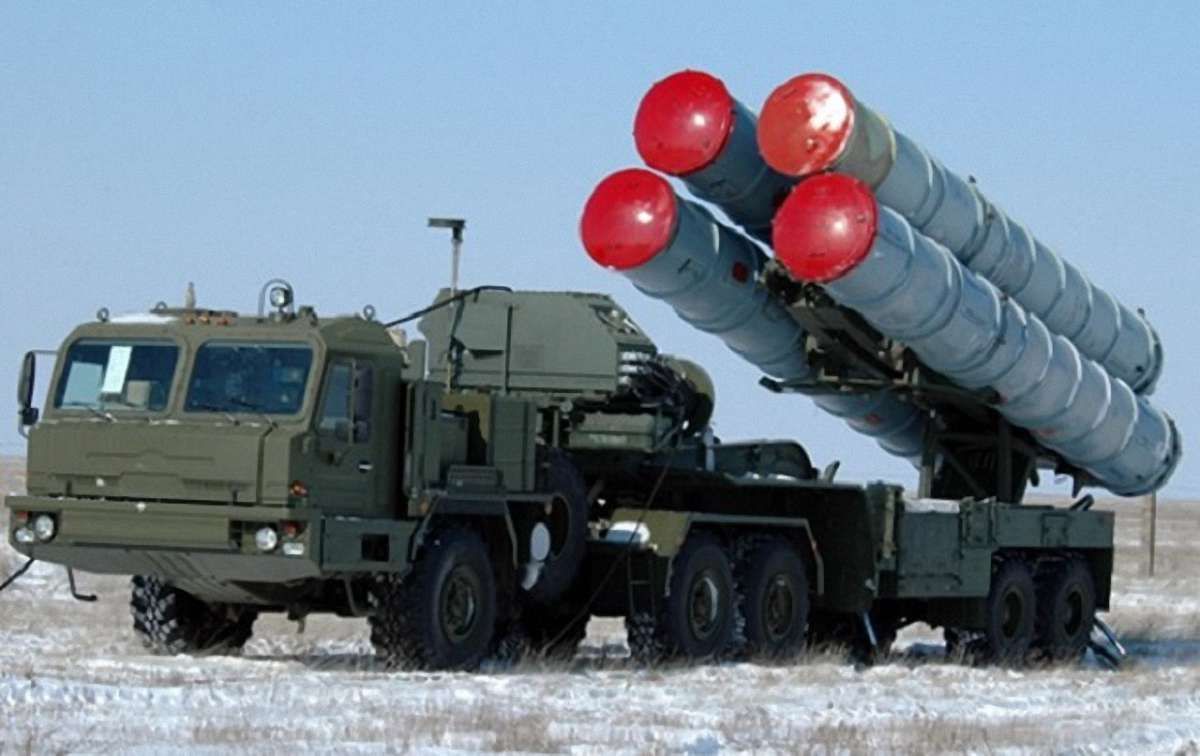 Росія розмістить в окупованому Криму нові ЗРК С-400 для «захисту від України»