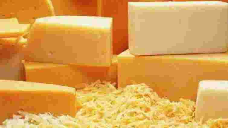 Імпортерів викрили на збуті в Україну фальсифікованих польських сирів