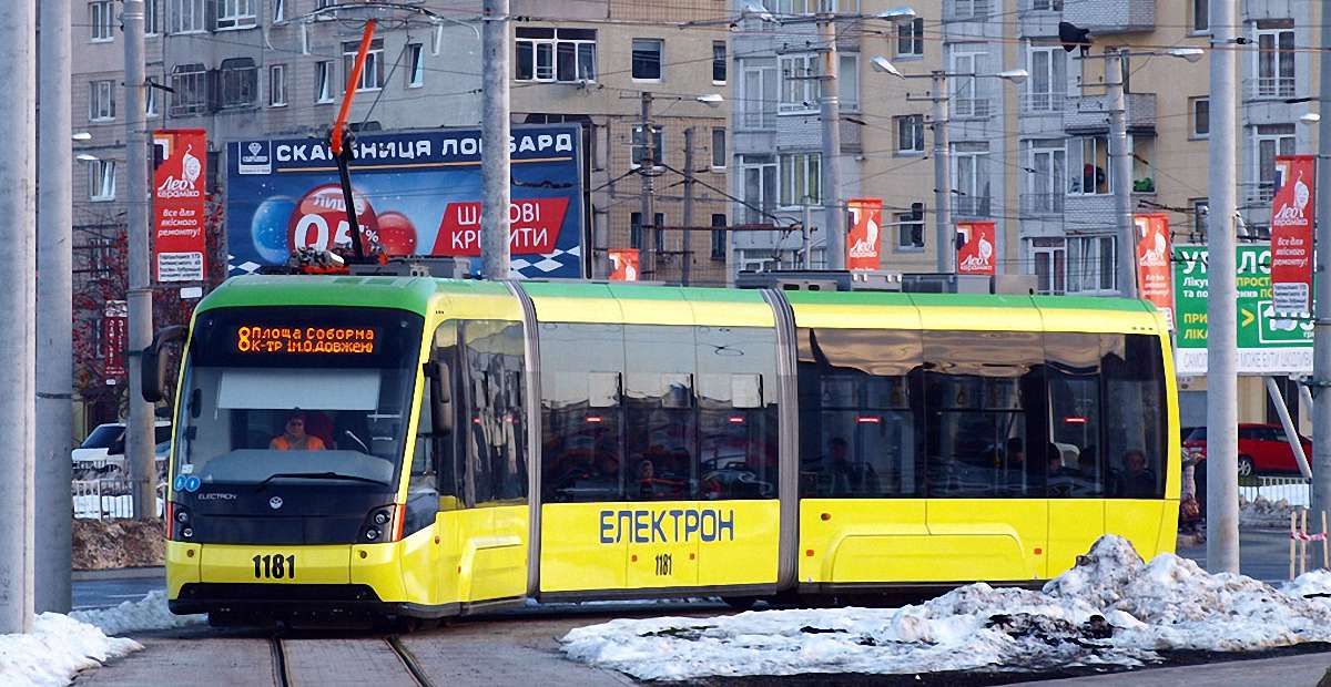 Написи «Електрон» на львівському транспорті визнали рекламою