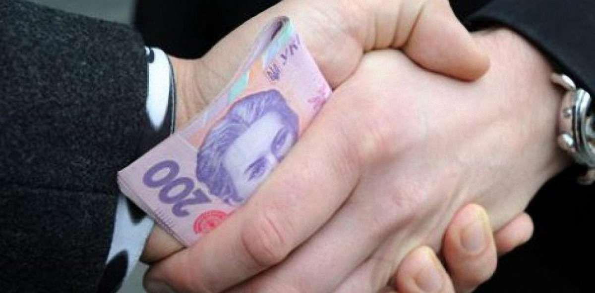 80% українців вважають боротьбу з корупцією неуспішною, - опитування