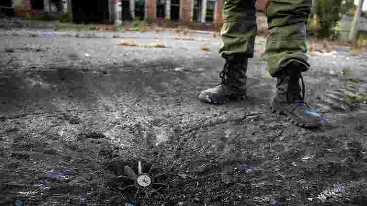 На Донбасі під час розмінування території загинув вояк ЗСУ