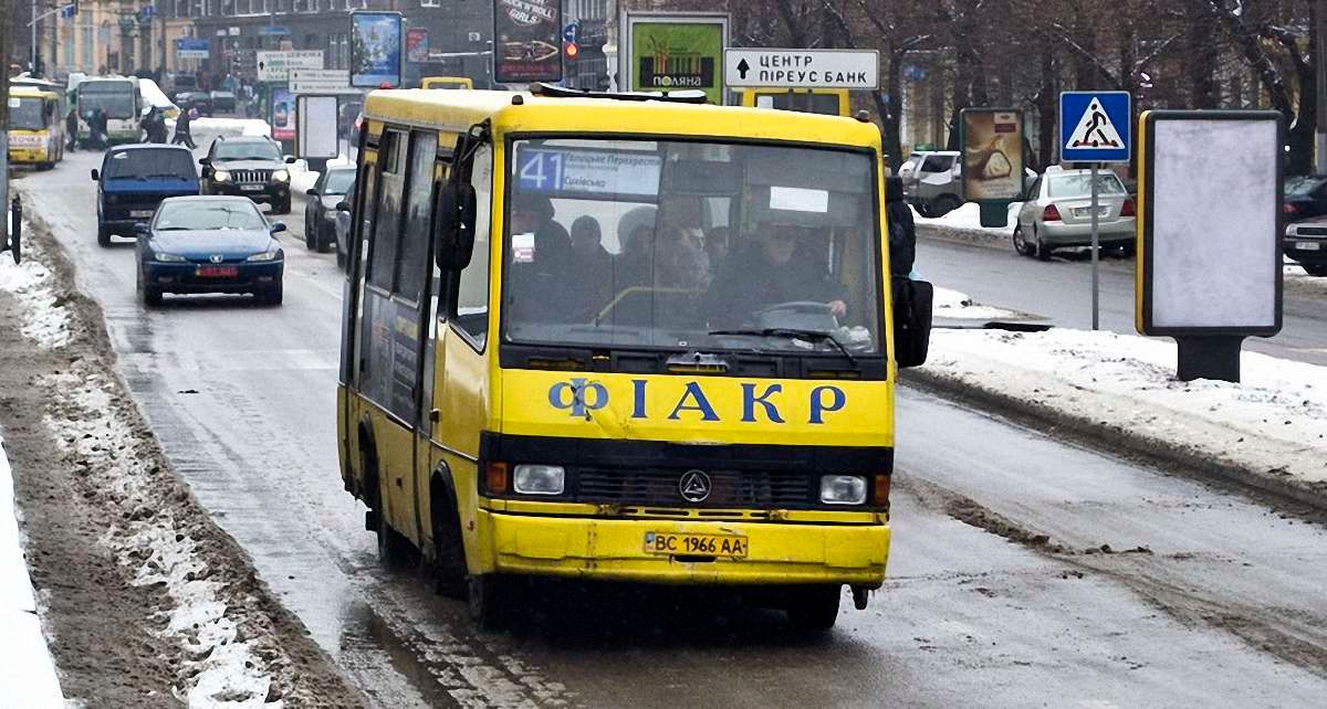 Львівська мерія повернула 30 міських маршрутів приватним перевізникам