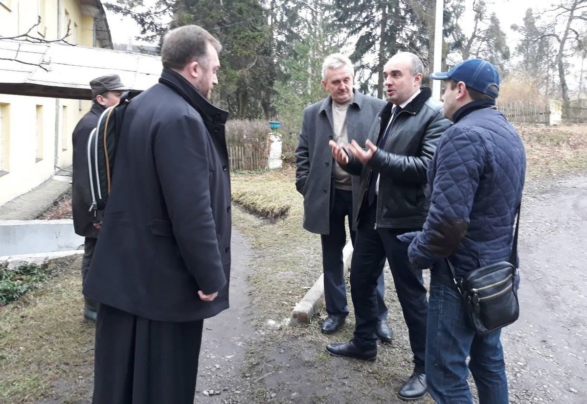 На Золочівщині монастирю повернуть приміщення, де містився  протитуберкульозний диспансер
