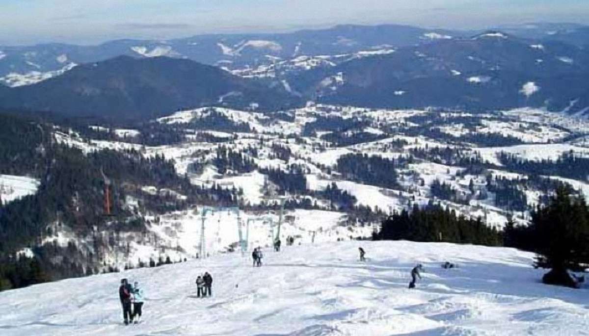 У горах на Львівщині травмувались 12 лижників
