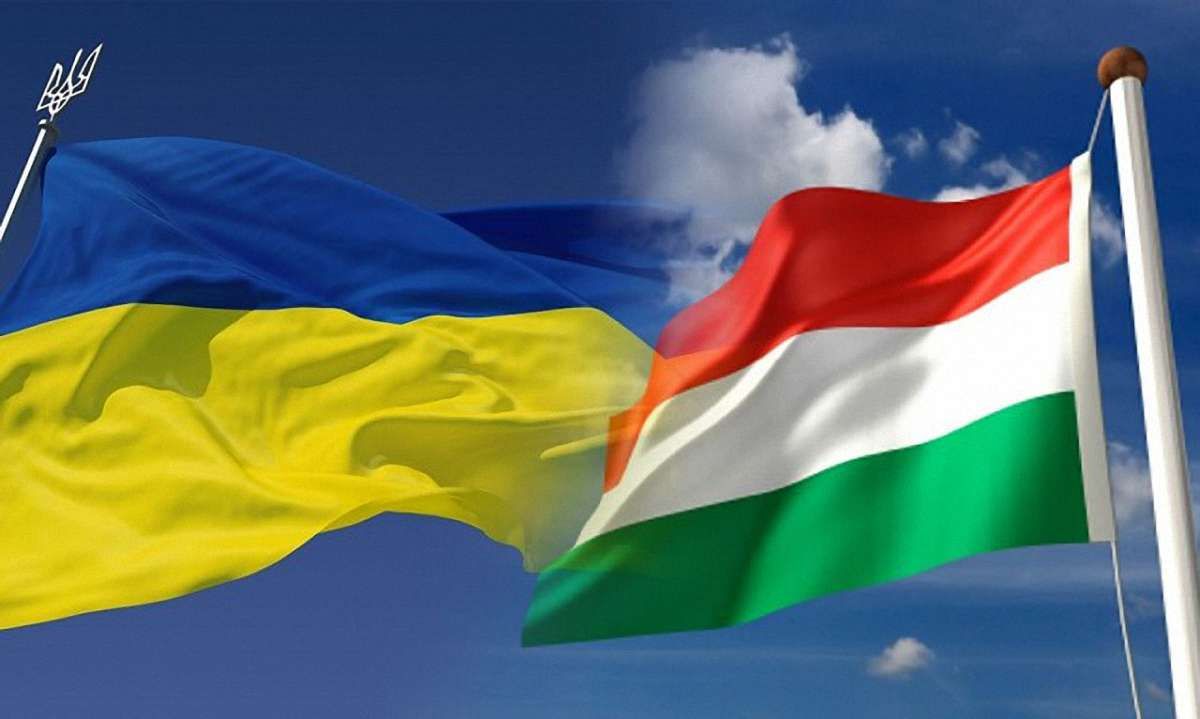 Голова МЗС Угорщини звинуватив Україну в підготовці нових обмежень щодо нацменшин