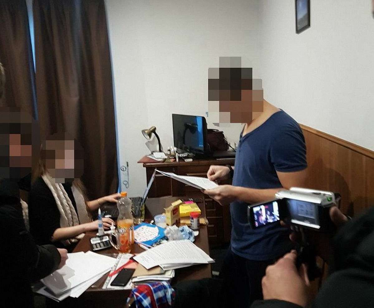 СБУ затримала бізнесмена, який продавав військове спорядження бойовикам «ДНР»