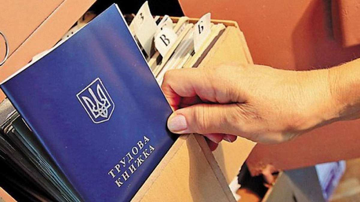 Літні українці без права на пенсію отримуватимуть соцдопомоги