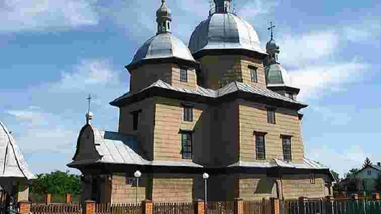 Реконструкцію дерев'яної церкви на Львівщині за ₴2,8 млн замовили у сумнівного підрядника