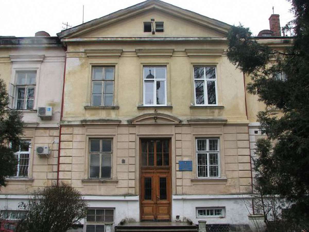 У Львові з психіатричної лікарні втік пацієнт. Його досі не знайшли