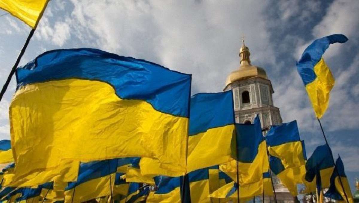 Президент, прем'єр та спікер ВРУ  привітали українців із Днем Соборності