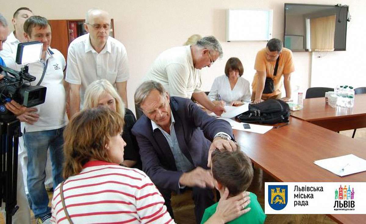 Німецькі пластичні хірурги знову безкоштовно оперуватимуть дітей у Львові