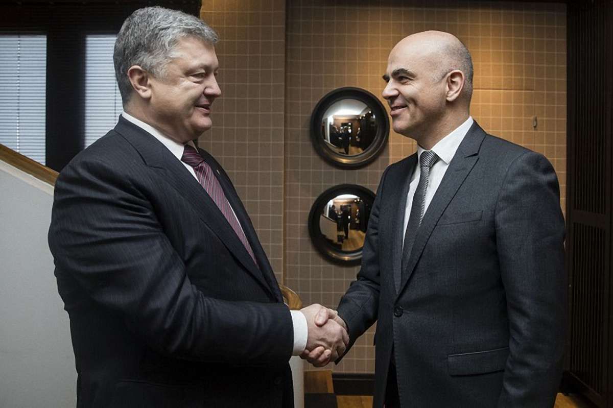 Швейцарія допоможе Україні повернути заморожені активи розшукуваних посадовців