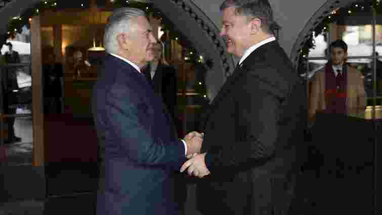 Порошенко обговорив із держсекретарем США питання співпраці General Electric і «Укрзалізниці»