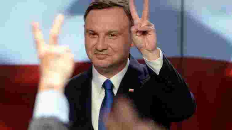 Президент Польщі проаналізує закон, що забороняє «бандерівську ідеологію»
