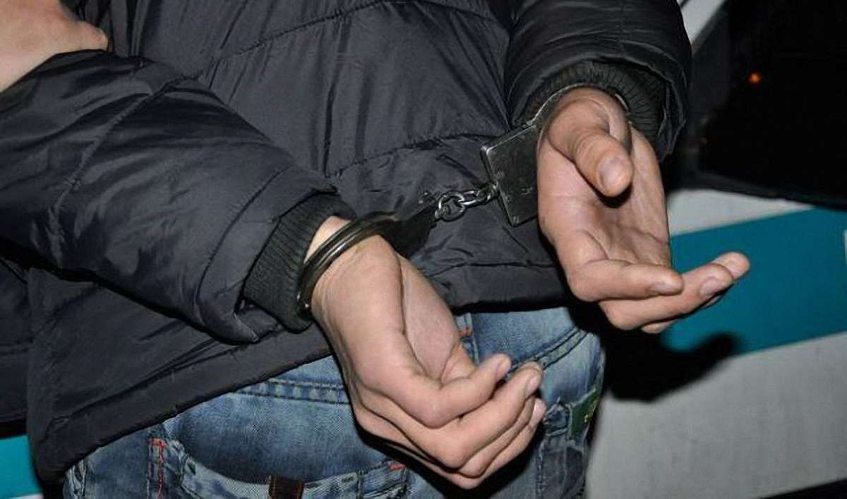 На Буковині злочинці дослідили декларацію про доходи судді і пограбували його