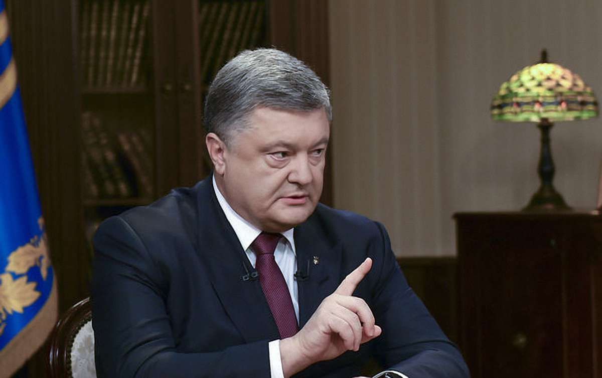 Порошенко назвав неприйнятним польський закон про заборону «бандерівської ідеології»