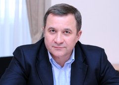 Звіт Васюника. Тверда позиція дає результат