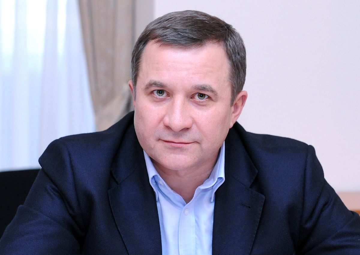 Звіт Васюника. Тверда позиція дає результат