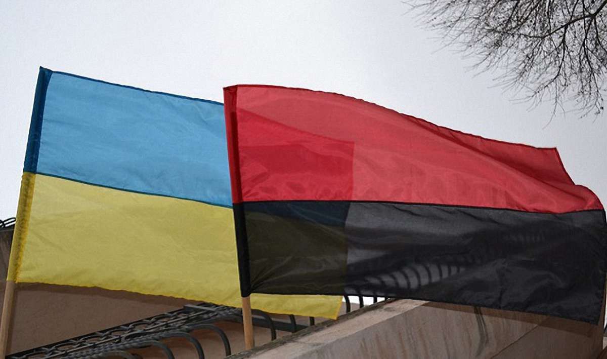 У Тернополі на свята вивішуватимуть червоно-чорний прапор поряд із державним