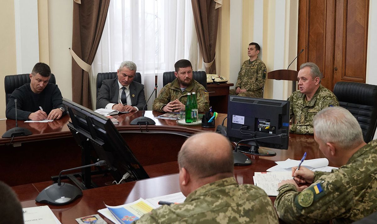 Генштаб ЗСУ планує співпрацювати з громадськими організаціями учасників АТО, - Муженко